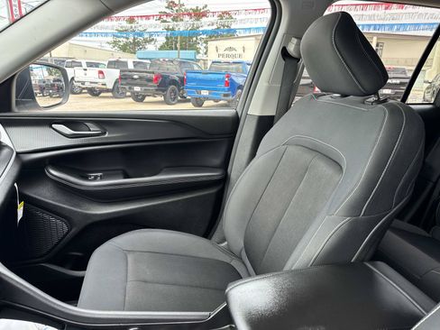 Used 2024 Jeep Grand Cherokee Laredo RWD image 15