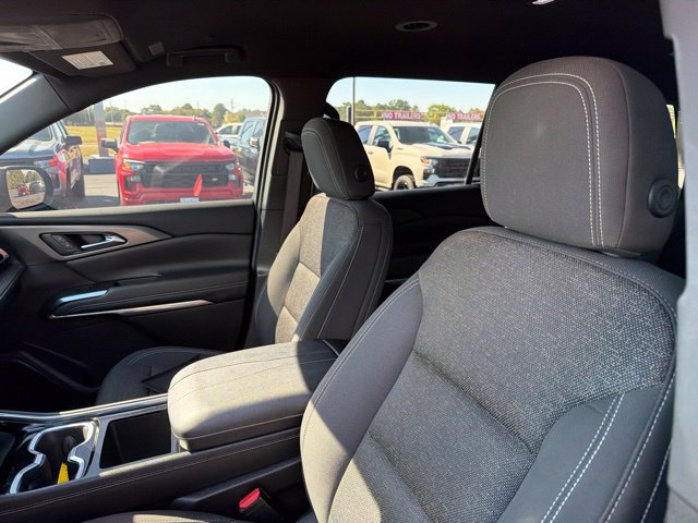 Used 2025 Chevrolet Traverse LT w/ Midnight/Sport Edition FWD image 22