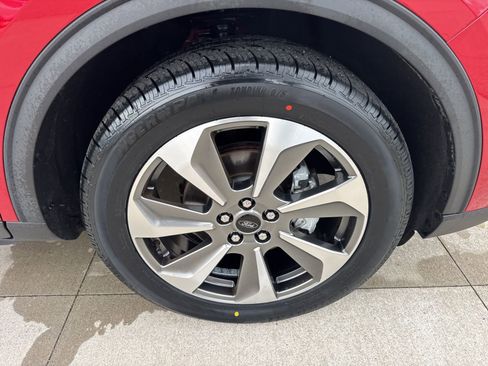 Certified 2023 Ford Escape Platinum AWD/4WD image 21