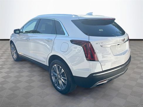 Used 2024 Cadillac XT5 Premium Luxury image 6