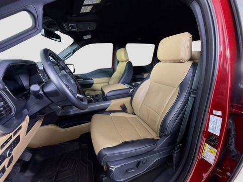 Used 2022 Ford F150 Lariat w/ Max Trailer Tow Package image 13