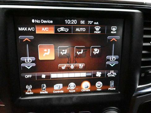 Used 2017 RAM 1500 Laramie w/ Convenience Group AWD/4WD image 16