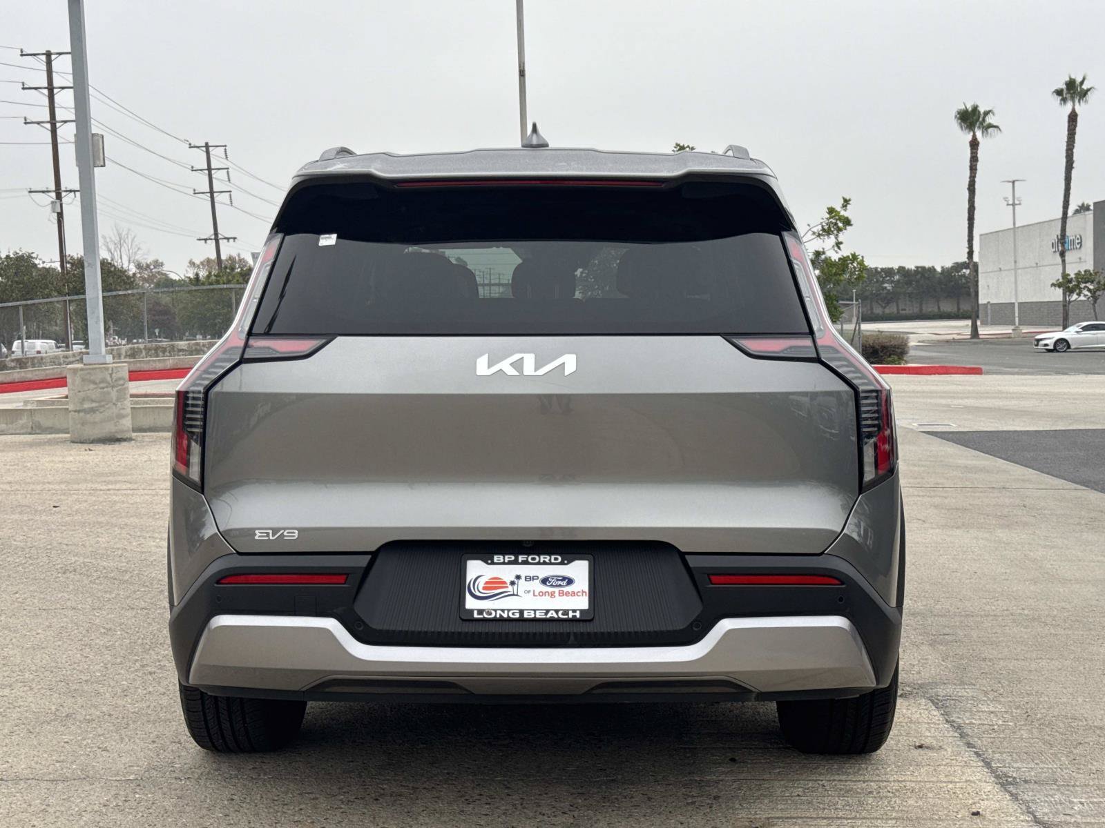 Used 2024 Kia EV9 Wind AWD/4WD image 4