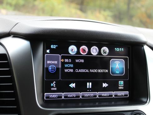 Used 2015 Chevrolet Suburban LT image 39