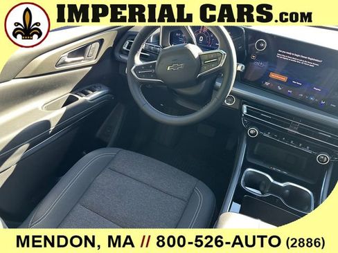 New 2026 Chevrolet Traverse LT w/ Midnight/Sport Edition FWD image 18