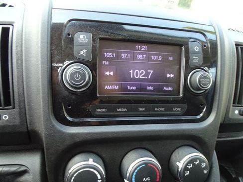 Used 2021 RAM ProMaster 2500 FWD image 9