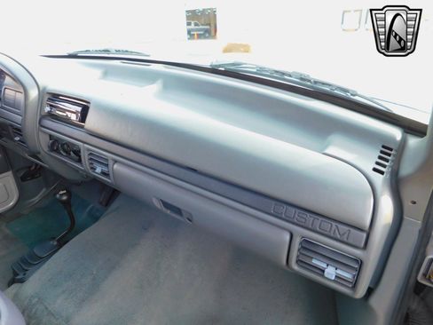 Used 1992 Ford Bronco image 17