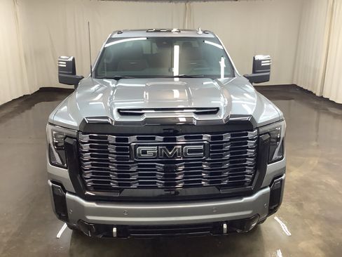 New 2026 GMC Sierra 2500 Denali Ultimate w/ Max Trailering Package AWD/4WD image 3