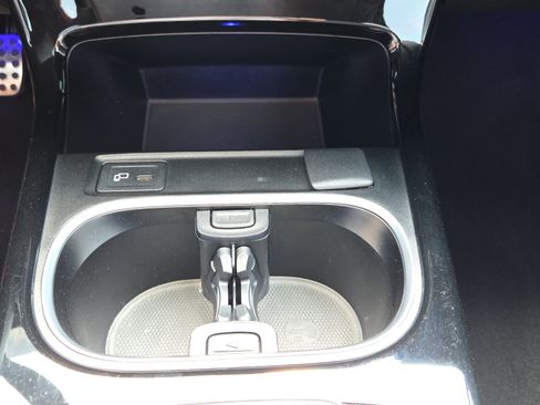 Used 2023 Mercedes-Benz CLA 250 image 24