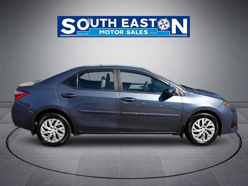 Used 2018 Toyota Corolla LE FWD image 8