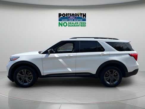 Used 2023 Ford Explorer XLT w/ Equipment Group 202A AWD/4WD image 2