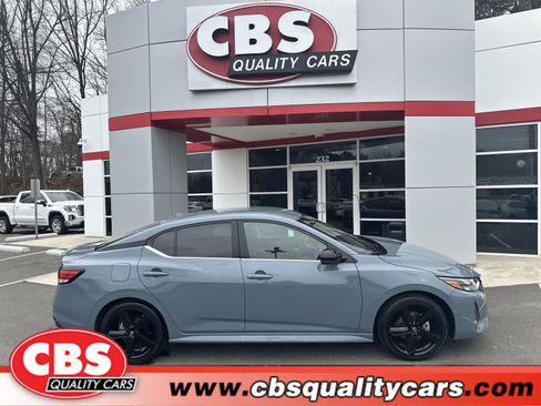 Used 2024 Nissan Sentra SR image 1