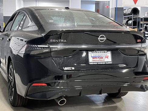 New 2026 Nissan Sentra SR w/ Floor Mat Package FWD image 24