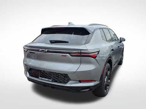 Used 2025 Chevrolet Equinox EV RS image 4