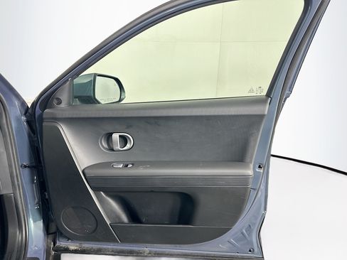 Used 2024 Hyundai Ioniq 5 SE RWD image 31