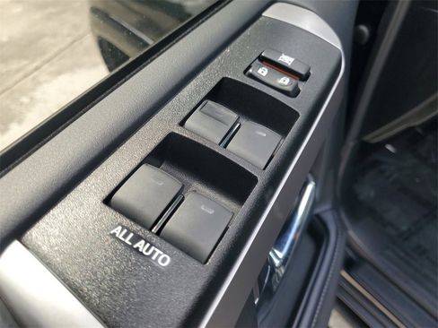 Used 2024 Toyota 4Runner SR5 image 18