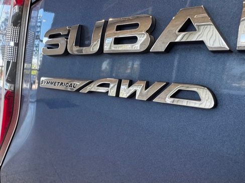 Used 2016 Subaru Forester 2.5i Premium w/ All-Weather Package AWD/4WD image 10