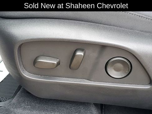 Used 2025 Chevrolet Equinox LT w/ Convenience Package II image 8