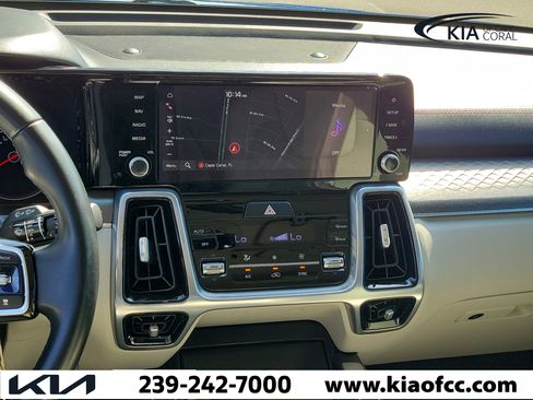 Certified 2022 Kia Sorento SX AWD/4WD image 24