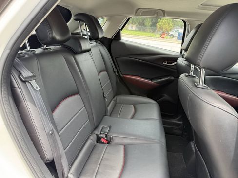 Used 2018 MAZDA CX-3 Touring w/ Preferred Equipment Package FWD image 21