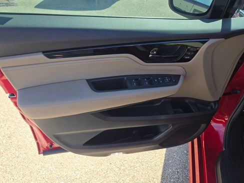 Used 2024 Honda Odyssey Touring image 12