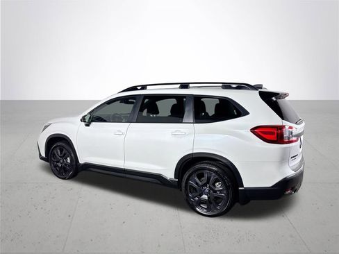 Used 2025 Subaru Ascent Onyx Edition w/ Onyx Package image 8