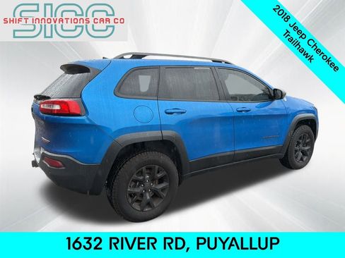 Used 2018 Jeep Cherokee Trailhawk w/ Quick Order Package 25L image 7