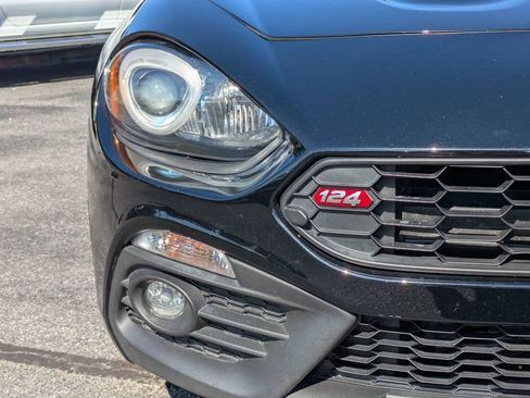 Used 2017 FIAT 124 Spider Abarth RWD image 17