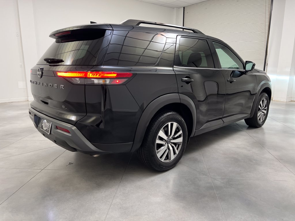 Used 2026 Nissan Pathfinder SL FWD image 9