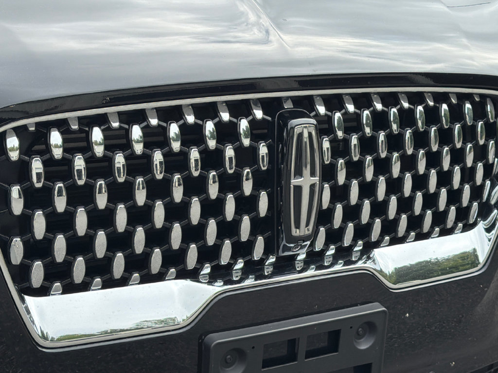 Used 2024 Lincoln Aviator Black Label AWD/4WD image 18