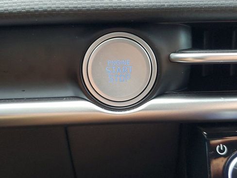 Certified 2025 Hyundai Santa Cruz SE image 27