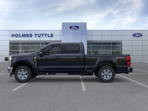New 2026 Ford F250 XLT w/ XLT Premium Package AWD/4WD image 3