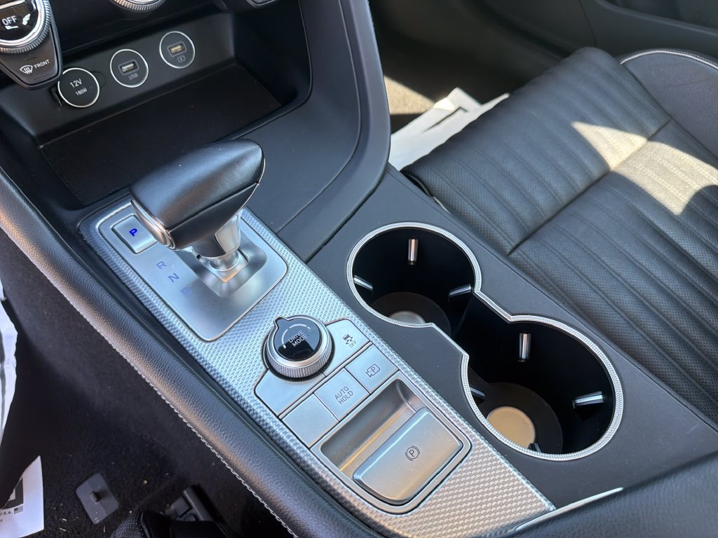 Used 2022 Genesis G70 3.3T RWD image 26