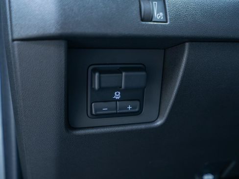 Used 2023 GMC Canyon AT4X AWD/4WD image 18