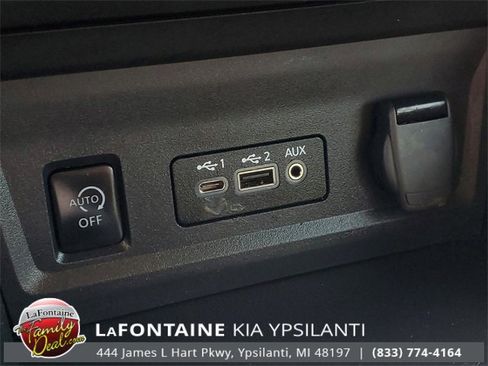 Used 2025 Nissan Sentra SV image 24