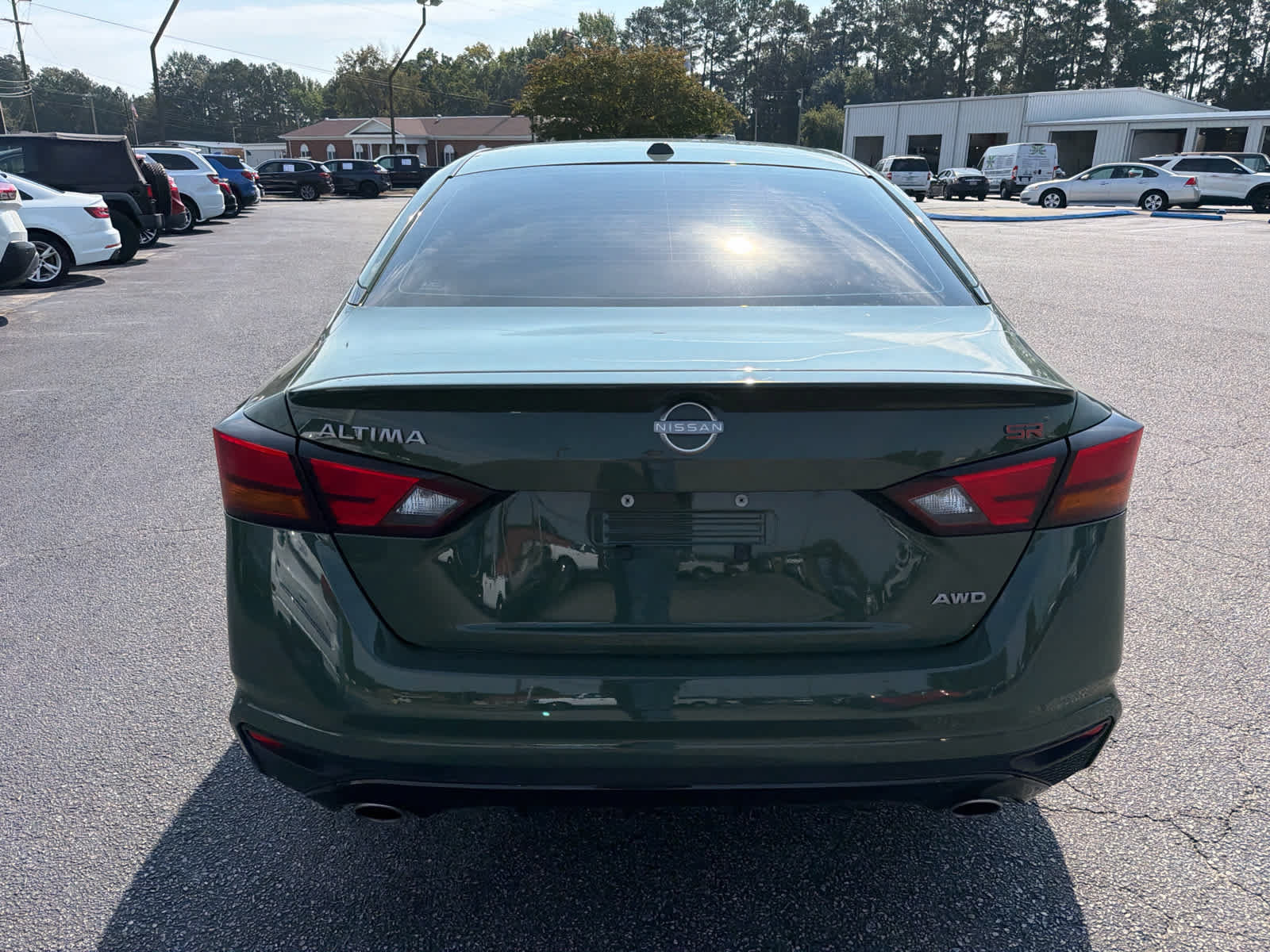 Used 2025 Nissan Altima 2.5 SR AWD/4WD image 4