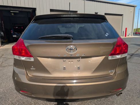 Used 2011 Toyota Venza AWD w/ Leather Pkg image 3