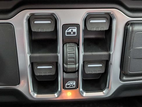 New 2026 Jeep Gladiator Sport AWD/4WD image 23