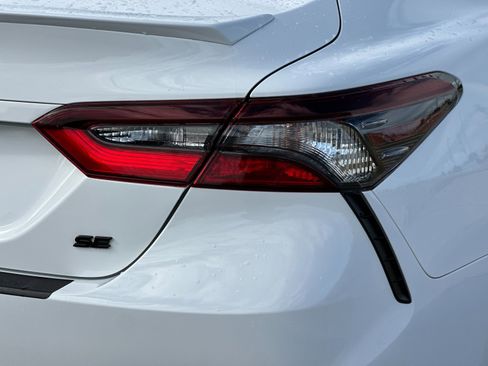 Used 2023 Toyota Camry SE image 30