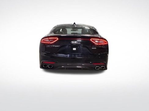 Used 2018 Kia Stinger Premium image 4