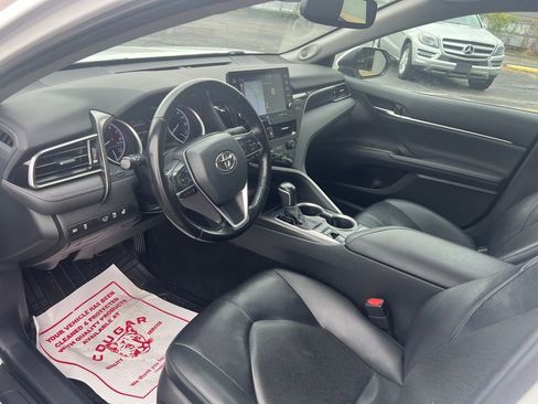 Used 2021 Toyota Camry XLE image 19