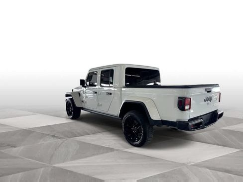 Used 2025 Jeep Gladiator Sport AWD/4WD image 6