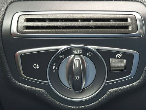 Used 2019 Mercedes-Benz C 300 Coupe w/ Leather Seating Package image 22