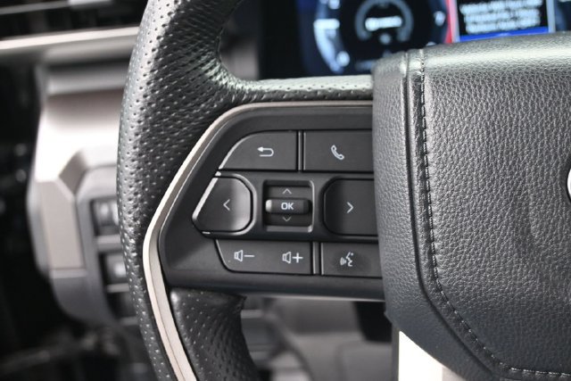 Used 2024 Toyota Tacoma TRD Off-Road AWD/4WD image 28