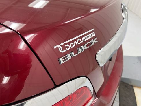 Used 2011 Buick LaCrosse CXL image 24