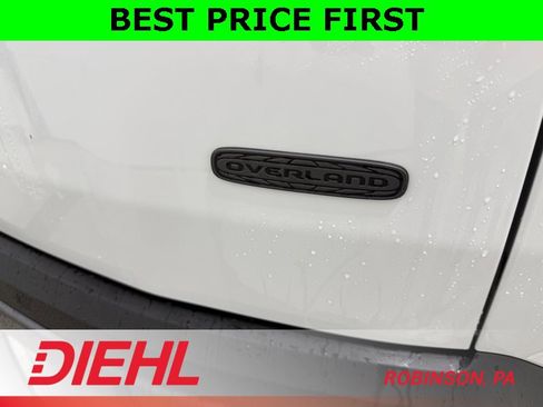 New 2026 Jeep Cherokee Overland image 9