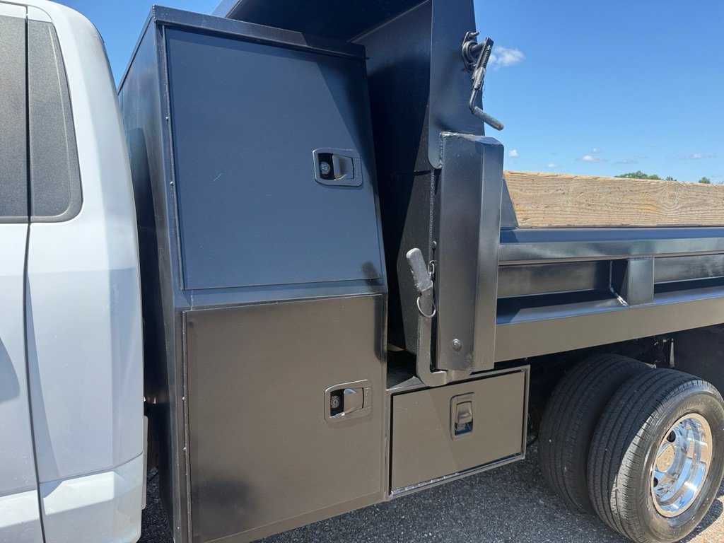 Used 2017 Ford F350 XL w/ Power Equipment Group AWD/4WD image 28