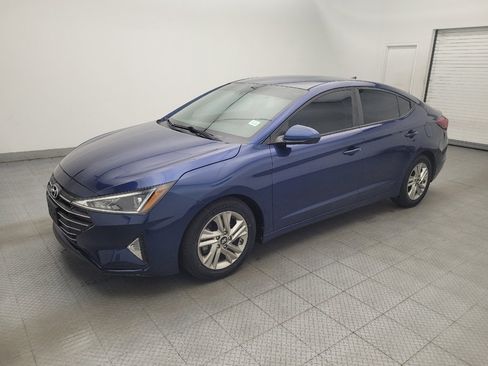 Used 2019 Hyundai Elantra SEL FWD image 2