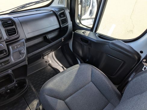 Used 2023 RAM ProMaster 2500 image 19