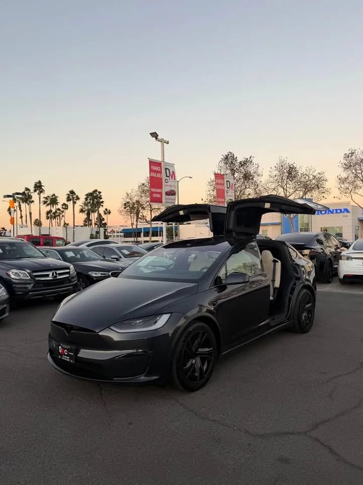 Used 2026 Tesla Model X AWD/4WD image 4